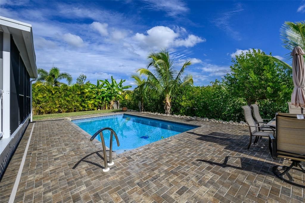 待售: $399,000 (2 贝兹, 2 浴室, 1198 平方英尺)