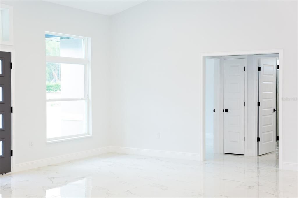 待售: $499,900 (4 贝兹, 3 浴室, 2053 平方英尺)