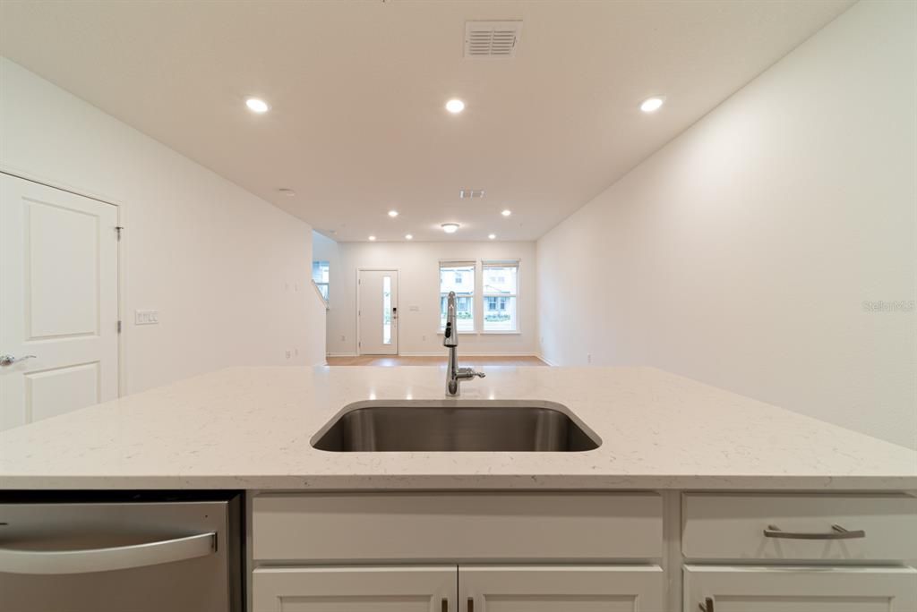 En Renta: $2,600 (3 camas, 2 baños, 1553 Pies cuadrados)