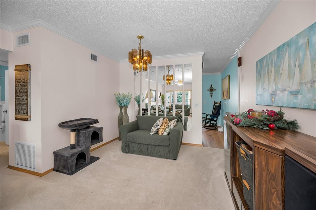 For Rent: $1,600 (2 beds, 2 baths, 1100 Square Feet)