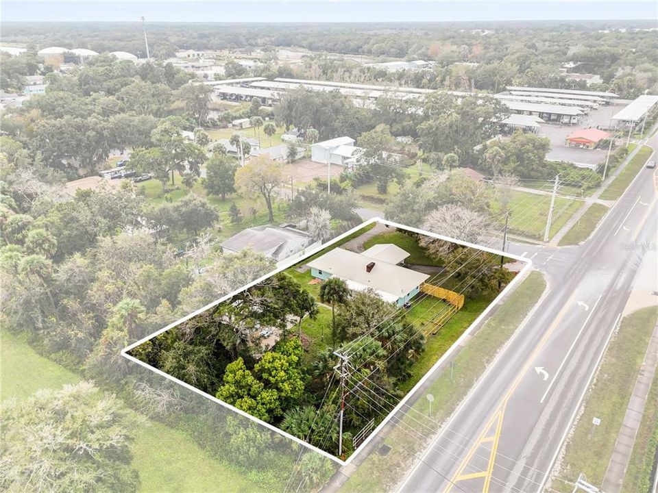 待售: $319,000 (0.42 acres)