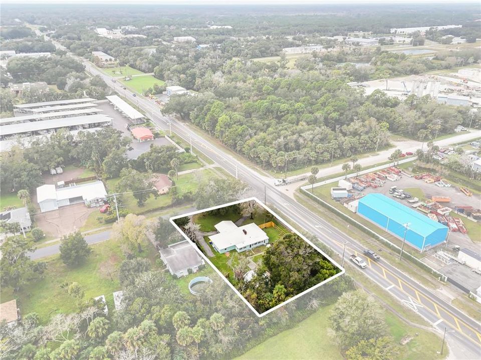 待售: $319,000 (0.42 acres)