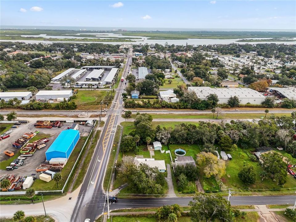 待售: $319,000 (0.42 acres)