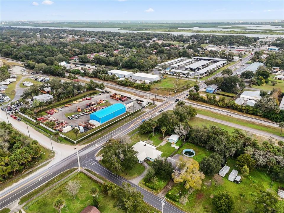 待售: $319,000 (0.42 acres)