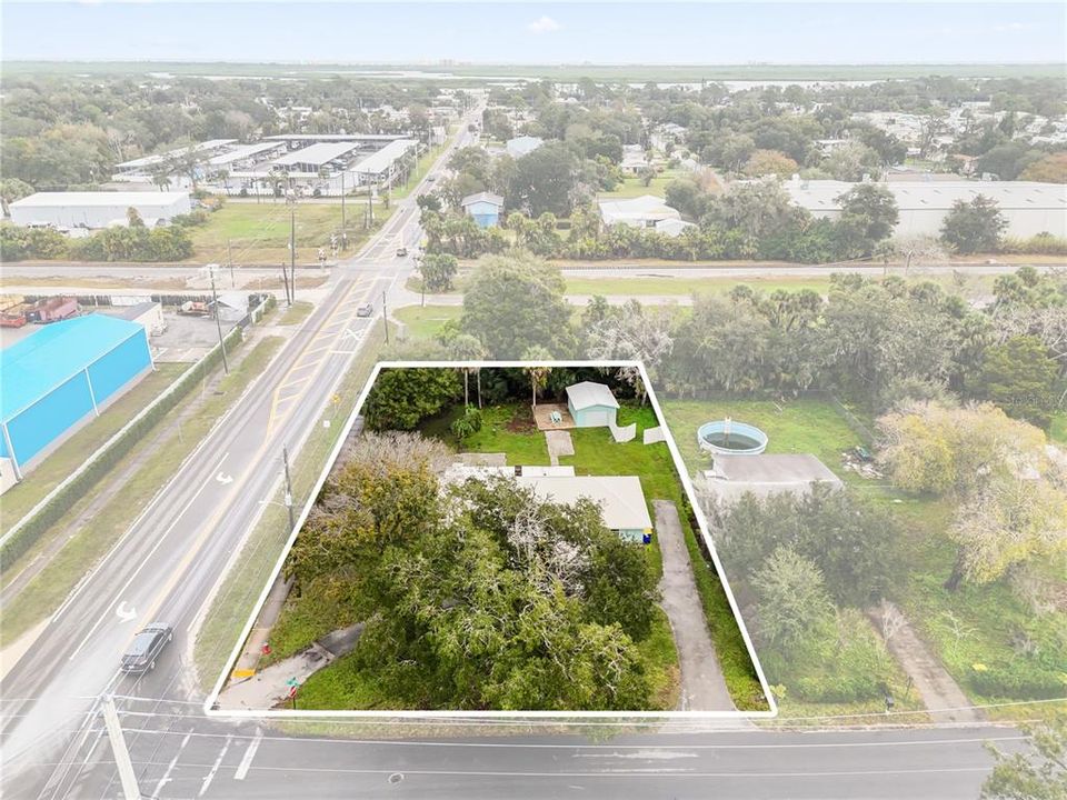 待售: $319,000 (0.42 acres)