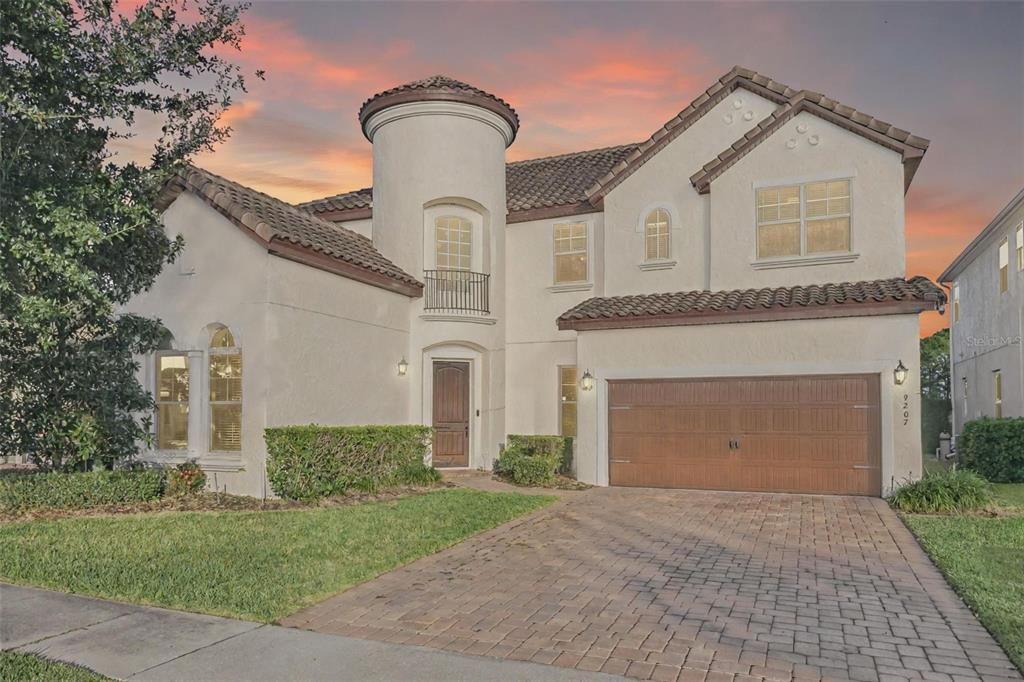 For Sale: $1,000,000 (5 beds, 4 baths, 3291 Square Feet)