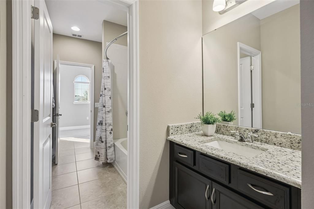 For Sale: $1,000,000 (5 beds, 4 baths, 3291 Square Feet)