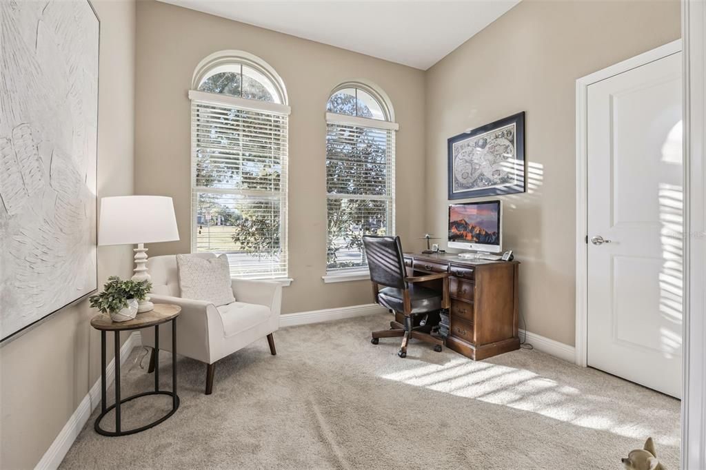 For Sale: $1,000,000 (5 beds, 4 baths, 3291 Square Feet)