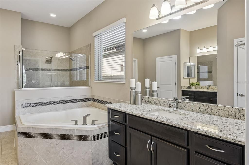 For Sale: $1,000,000 (5 beds, 4 baths, 3291 Square Feet)