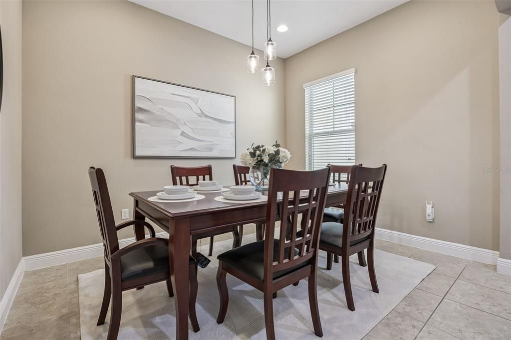 For Sale: $1,000,000 (5 beds, 4 baths, 3291 Square Feet)