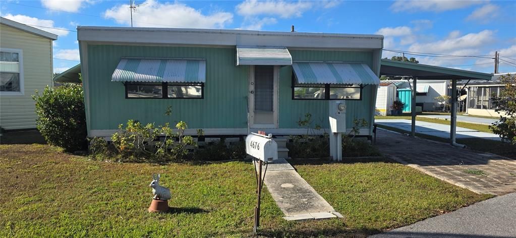 Под контрактом: $60,000 (1 спален, 1 ванн, 696 Квадратных фут)