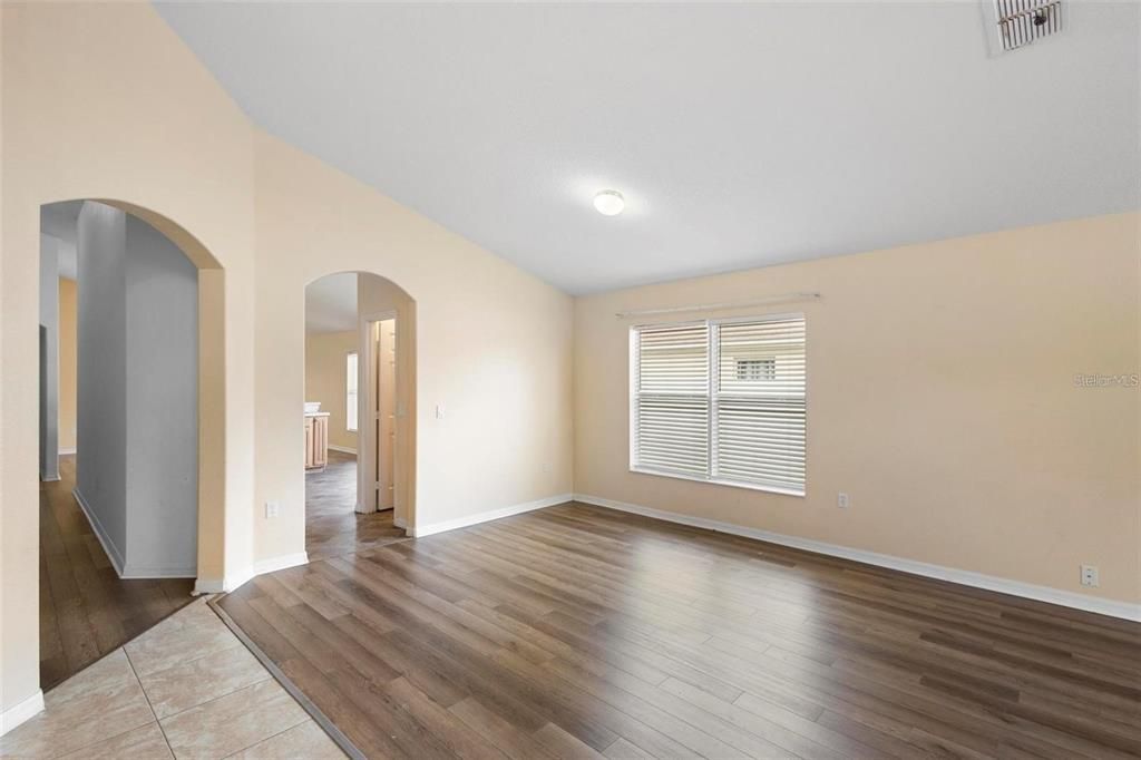 For Sale: $362,500 (4 beds, 2 baths, 2106 Square Feet)