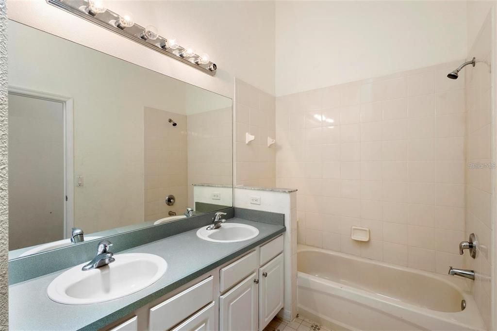 For Sale: $362,500 (4 beds, 2 baths, 2106 Square Feet)