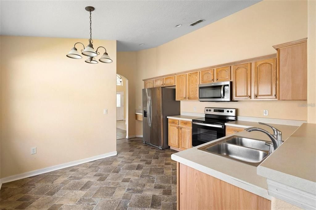For Sale: $362,500 (4 beds, 2 baths, 2106 Square Feet)
