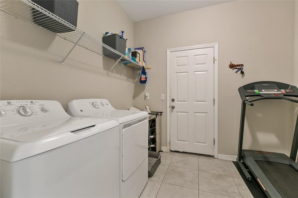 На продажу: $464,900 (3 спален, 2 ванн, 2208 Квадратных фут)