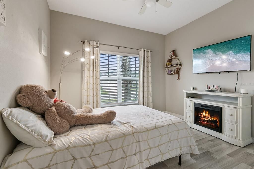 На продажу: $464,900 (3 спален, 2 ванн, 2208 Квадратных фут)