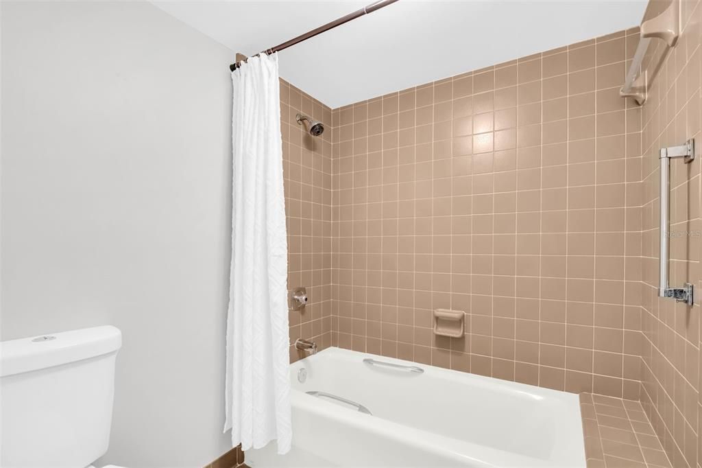 For Sale: $615,000 (2 beds, 2 baths, 1530 Square Feet)