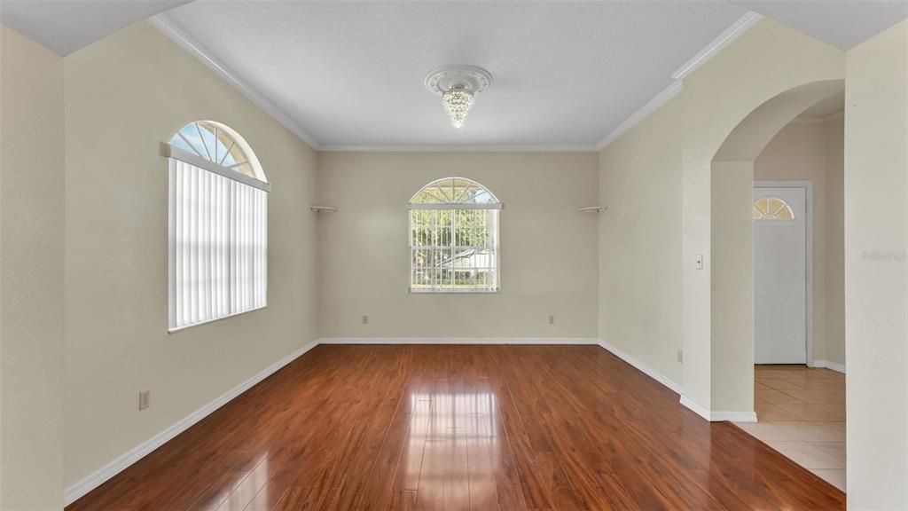 En Venta: $520,000 (5 camas, 3 baños, 2889 Pies cuadrados)