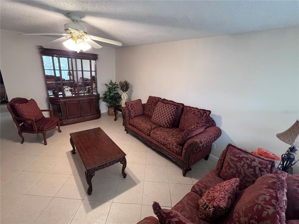 For Sale: $135,000 (2 beds, 1 baths, 798 Square Feet)