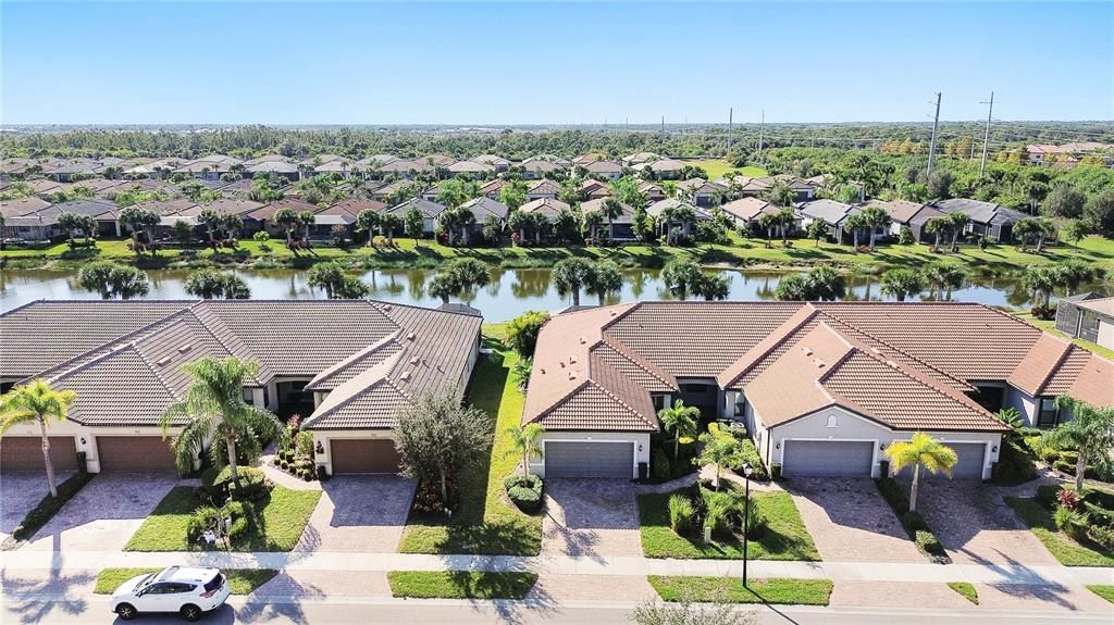 For Sale: $439,900 (2 beds, 2 baths, 1611 Square Feet)