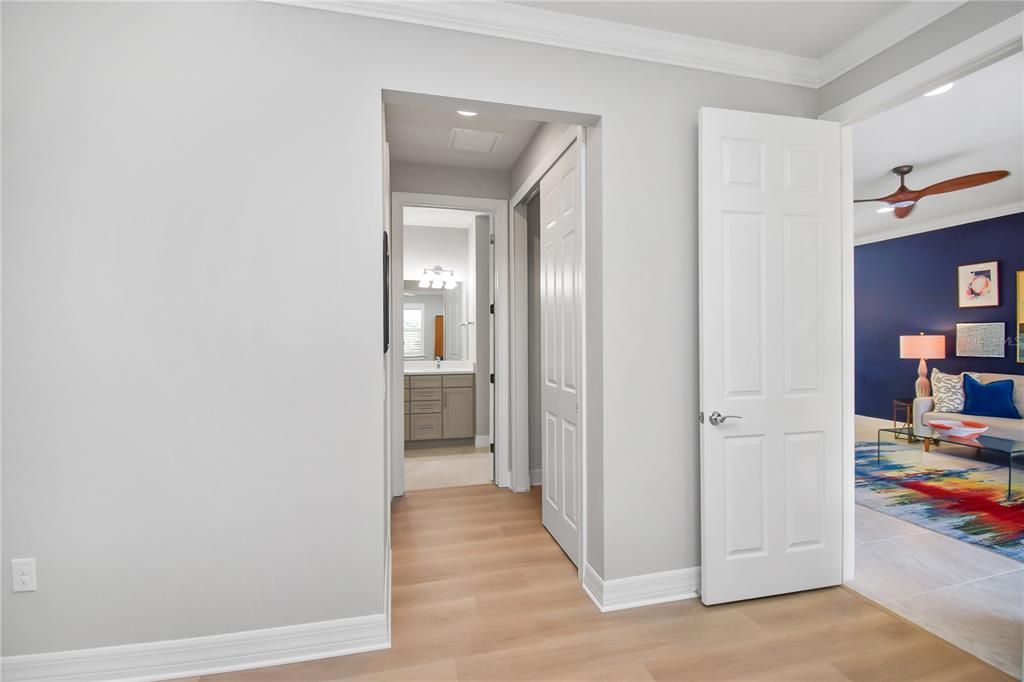 For Sale: $439,900 (2 beds, 2 baths, 1611 Square Feet)