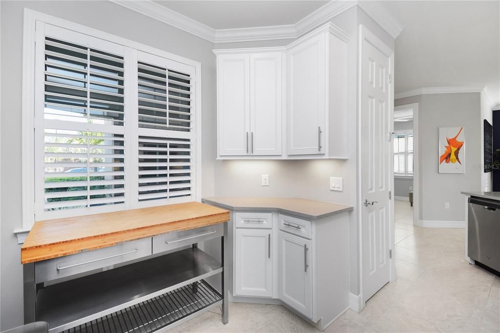 For Sale: $439,900 (2 beds, 2 baths, 1611 Square Feet)