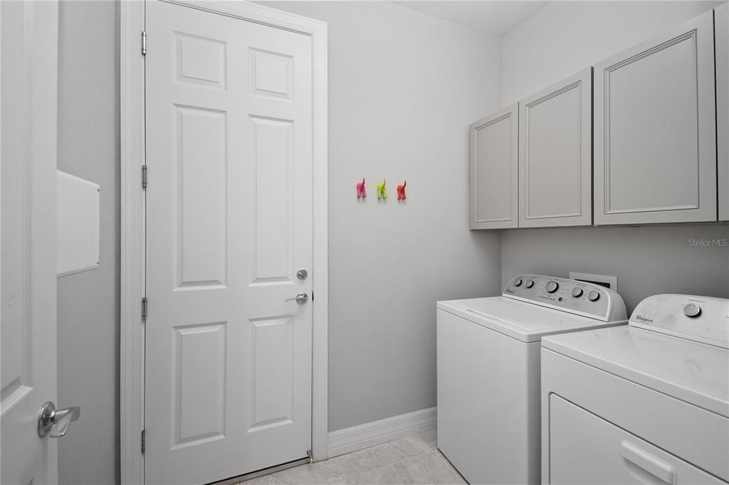 For Sale: $439,900 (2 beds, 2 baths, 1611 Square Feet)