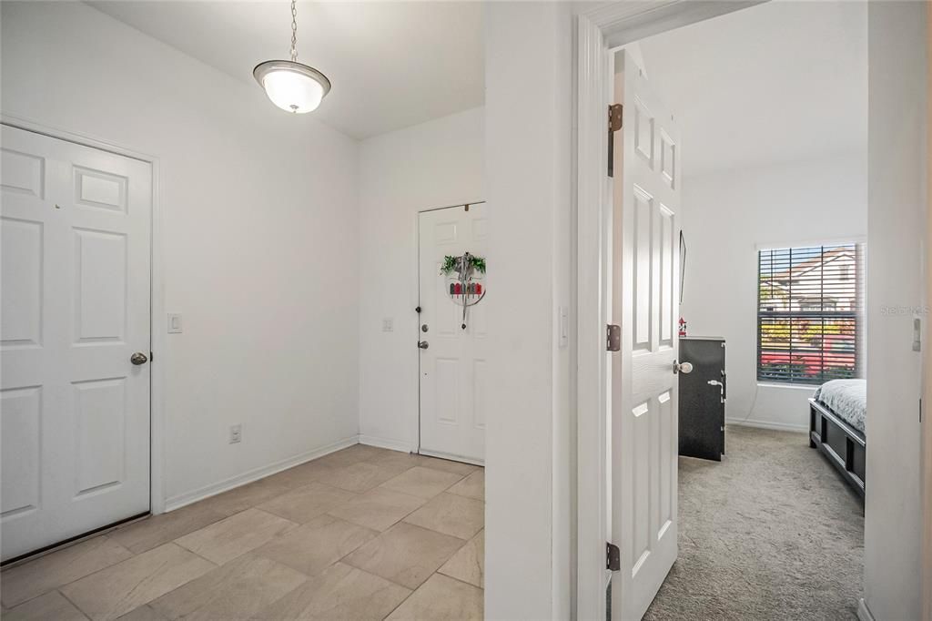 待售: $425,000 (4 贝兹, 2 浴室, 1859 平方英尺)