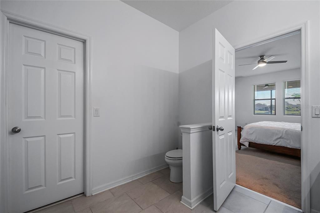 待售: $425,000 (4 贝兹, 2 浴室, 1859 平方英尺)