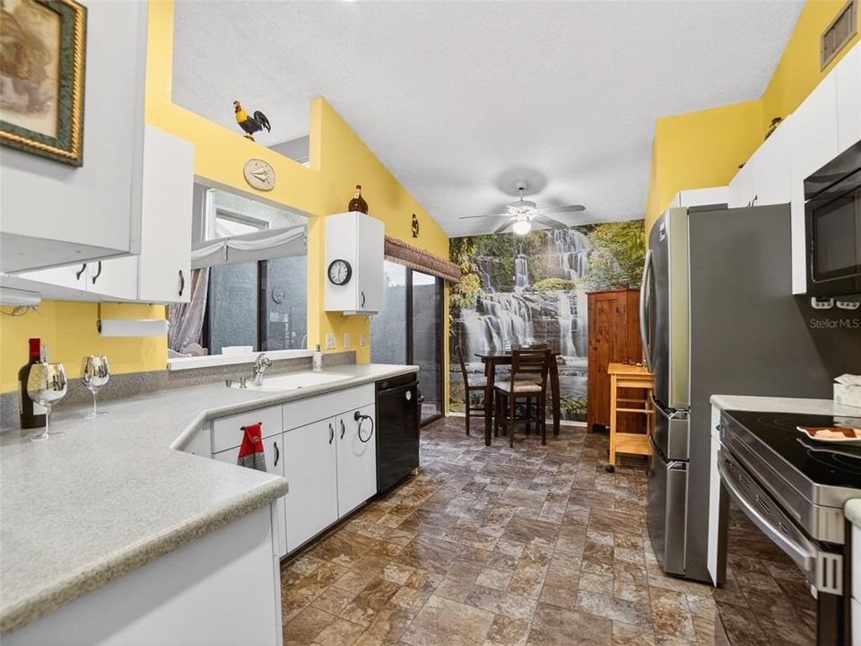 En Venta: $225,000 (2 camas, 2 baños, 1662 Pies cuadrados)