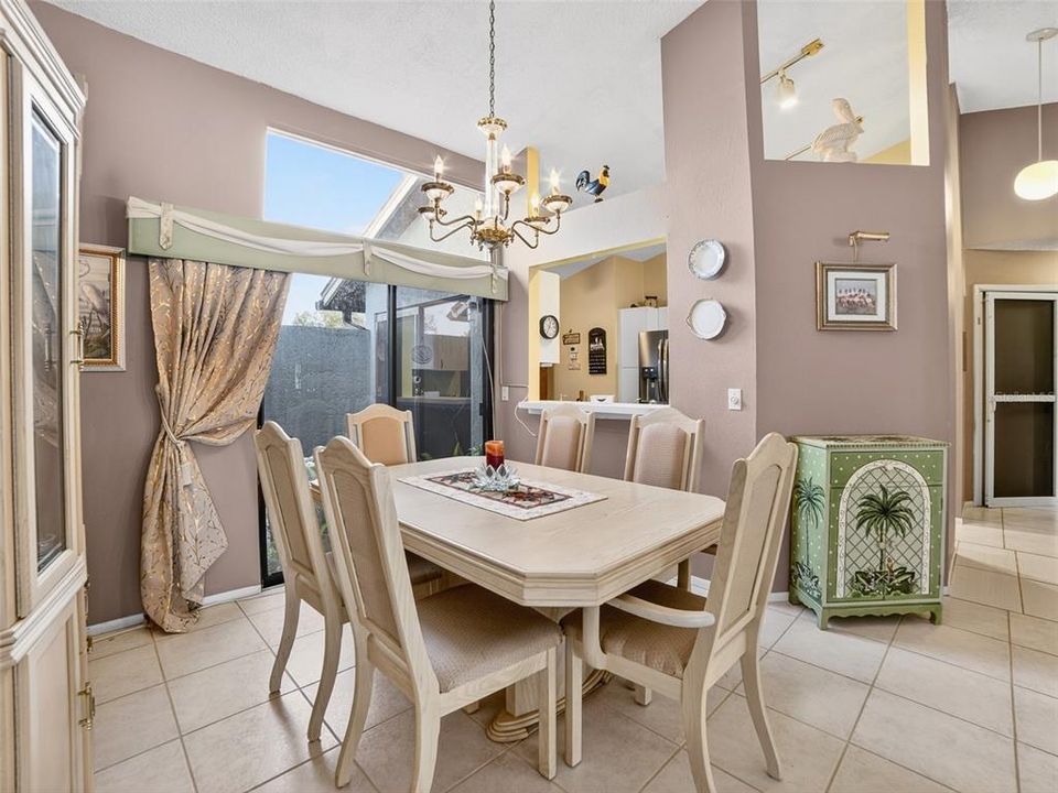 En Venta: $225,000 (2 camas, 2 baños, 1662 Pies cuadrados)