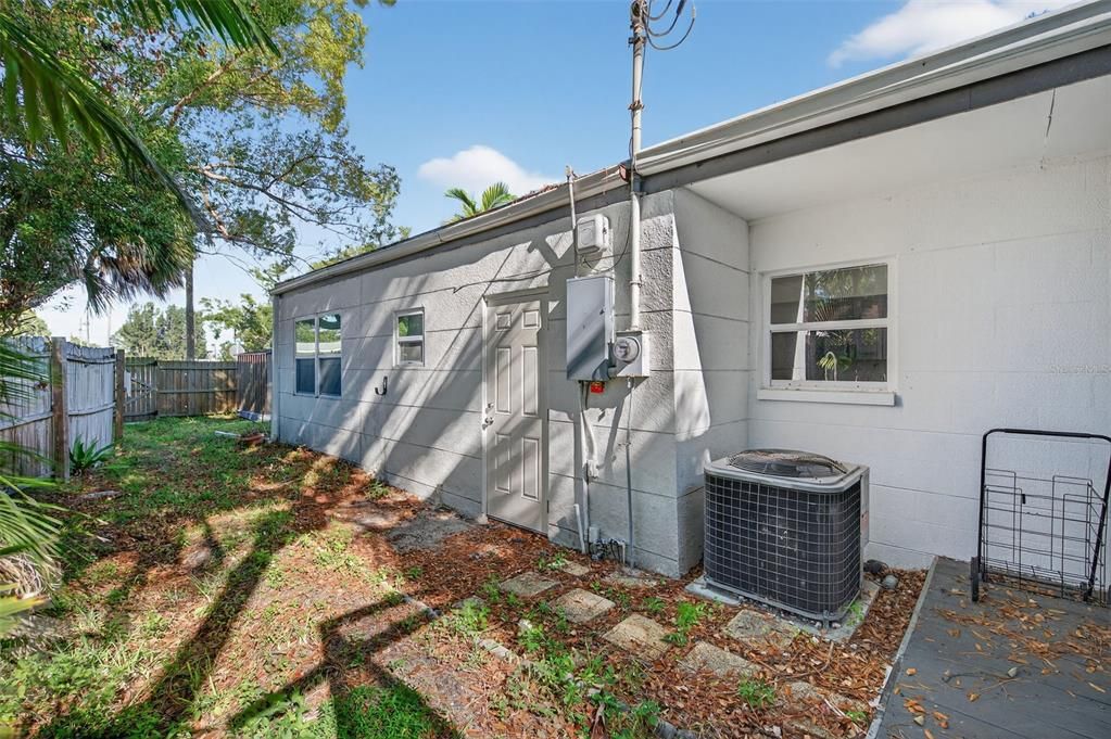 For Sale: $649,000 (5 beds, 4 baths, 2430 Square Feet)