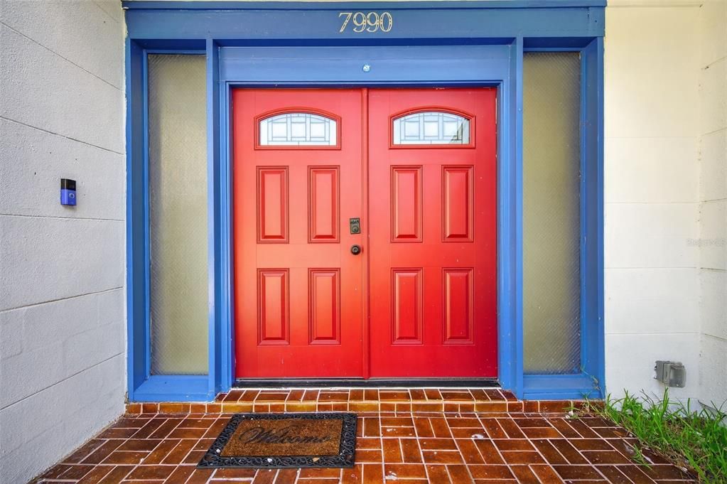 For Sale: $649,000 (5 beds, 4 baths, 2430 Square Feet)