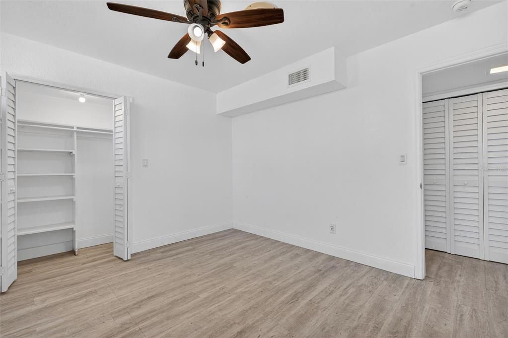 For Sale: $649,000 (5 beds, 4 baths, 2430 Square Feet)