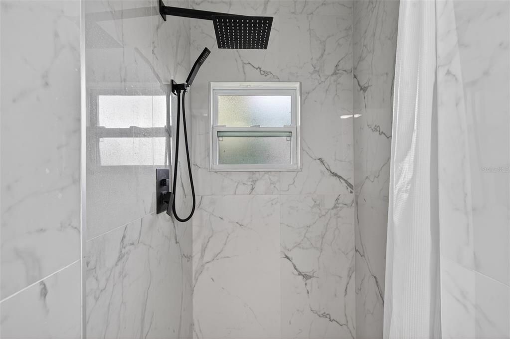 For Sale: $649,000 (5 beds, 4 baths, 2430 Square Feet)