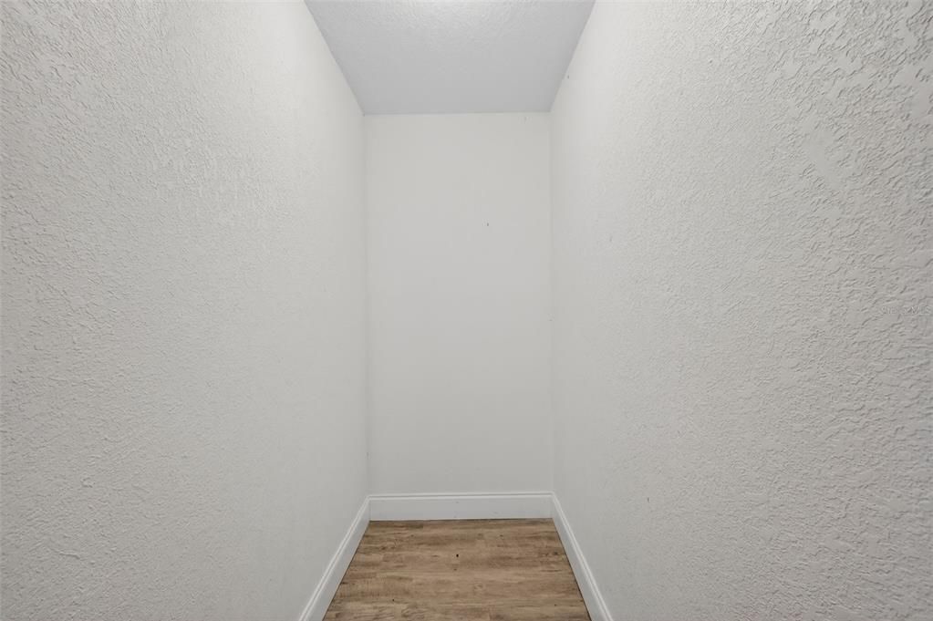 For Sale: $649,000 (5 beds, 4 baths, 2430 Square Feet)