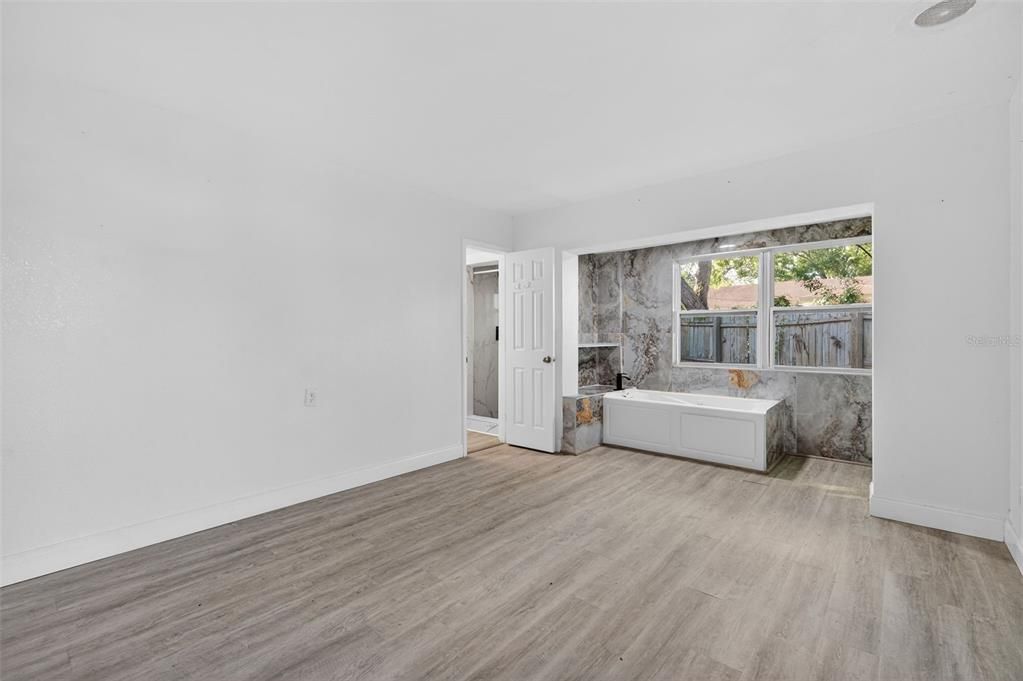 For Sale: $649,000 (5 beds, 4 baths, 2430 Square Feet)