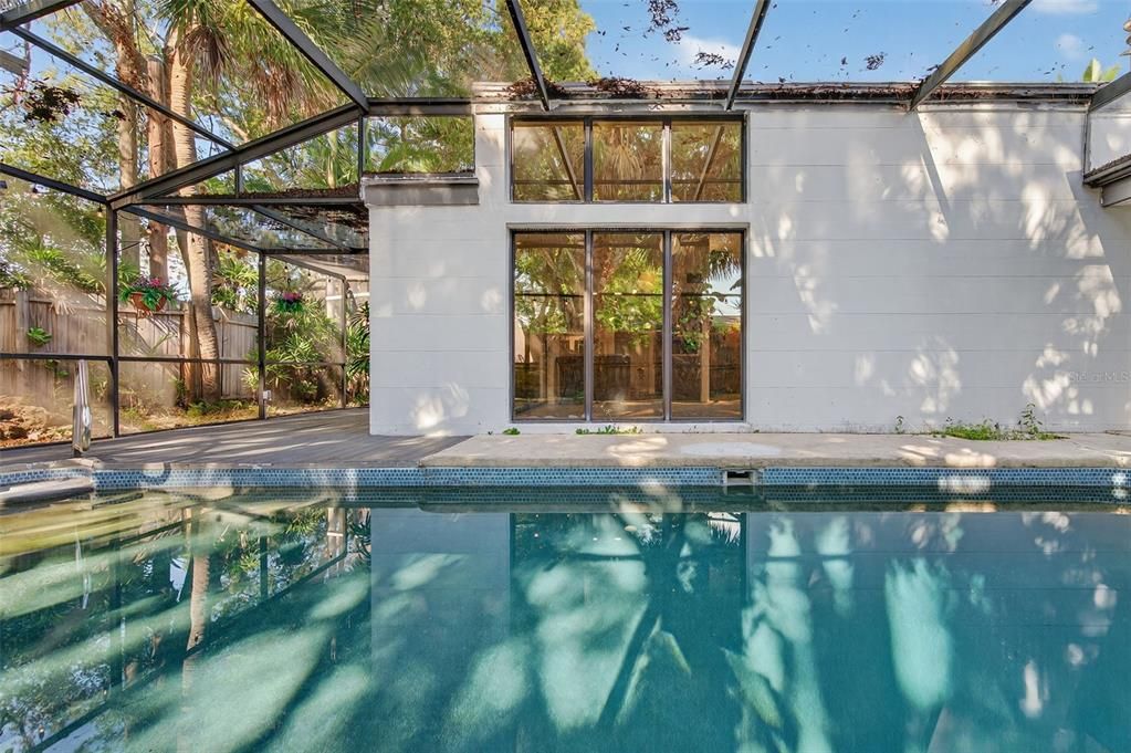 For Sale: $649,000 (5 beds, 4 baths, 2430 Square Feet)