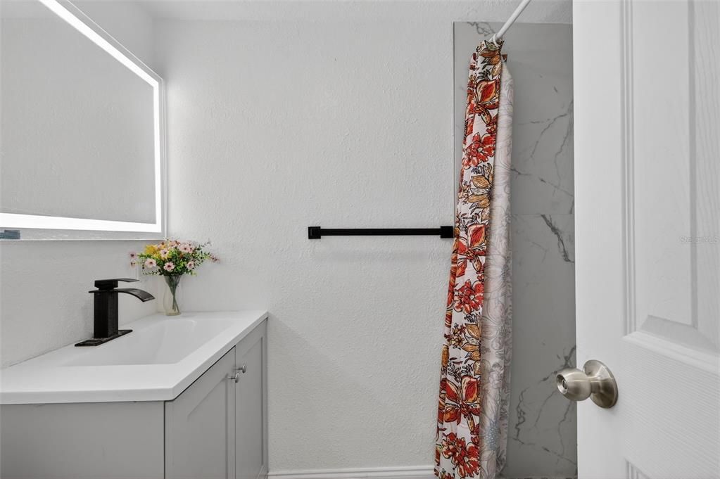 For Sale: $649,000 (5 beds, 4 baths, 2430 Square Feet)