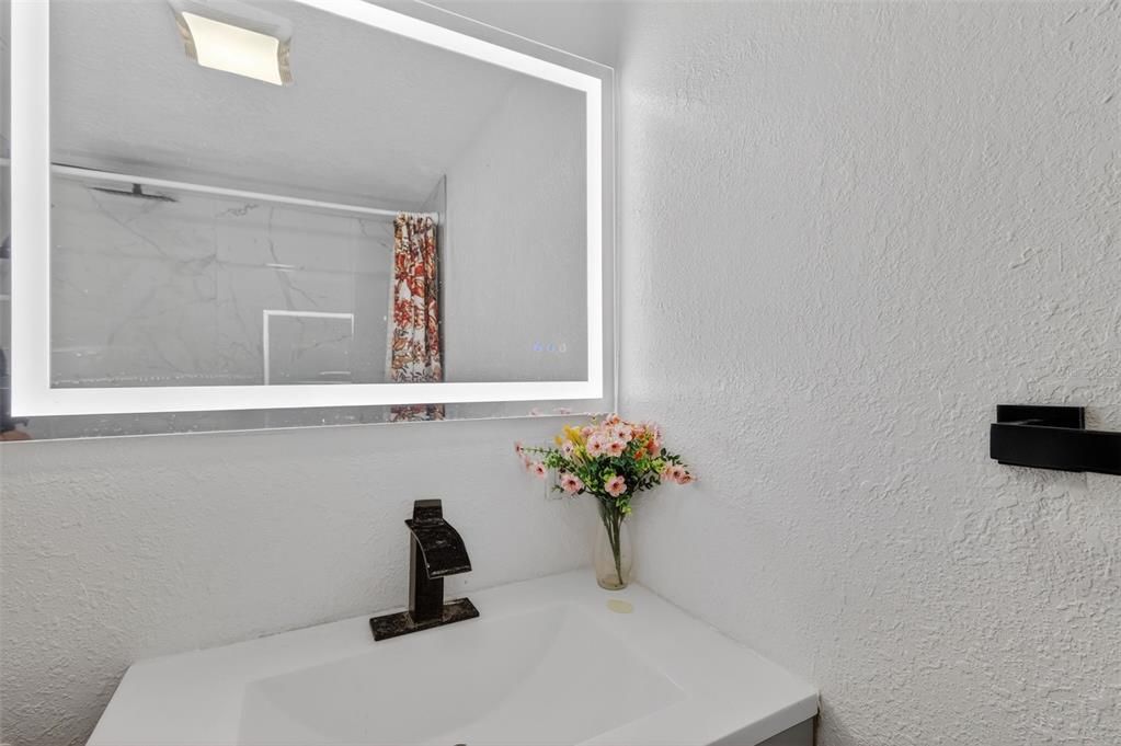 For Sale: $649,000 (5 beds, 4 baths, 2430 Square Feet)