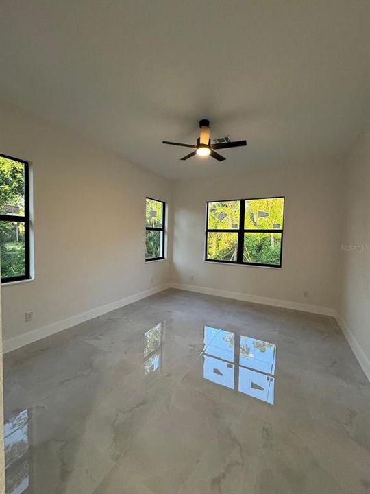 На продажу: $385,000 (3 спален, 2 ванн, 1697 Квадратных фут)