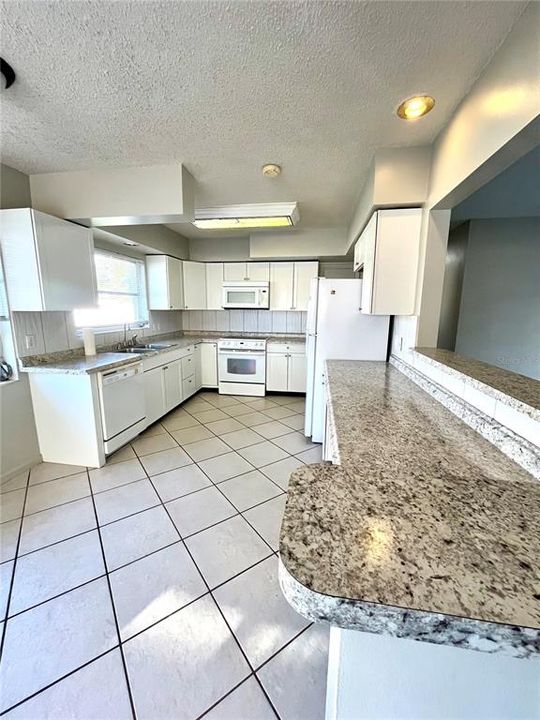 For Rent: $2,300 (3 beds, 2 baths, 1339 Square Feet)
