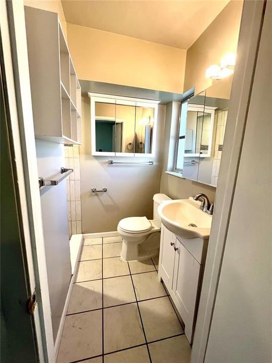 For Rent: $2,300 (3 beds, 2 baths, 1339 Square Feet)