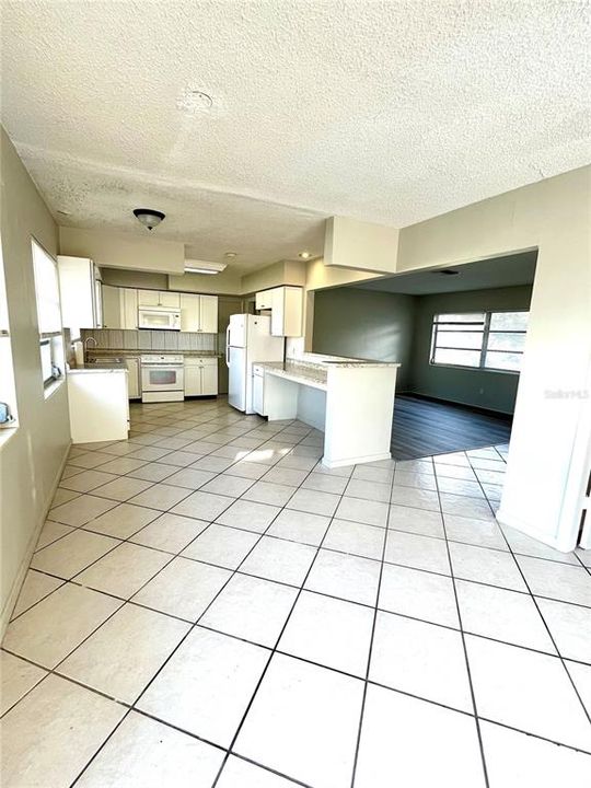 For Rent: $2,300 (3 beds, 2 baths, 1339 Square Feet)