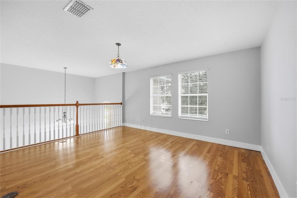 На продажу: $800,000 (6 спален, 3 ванн, 3748 Квадратных фут)