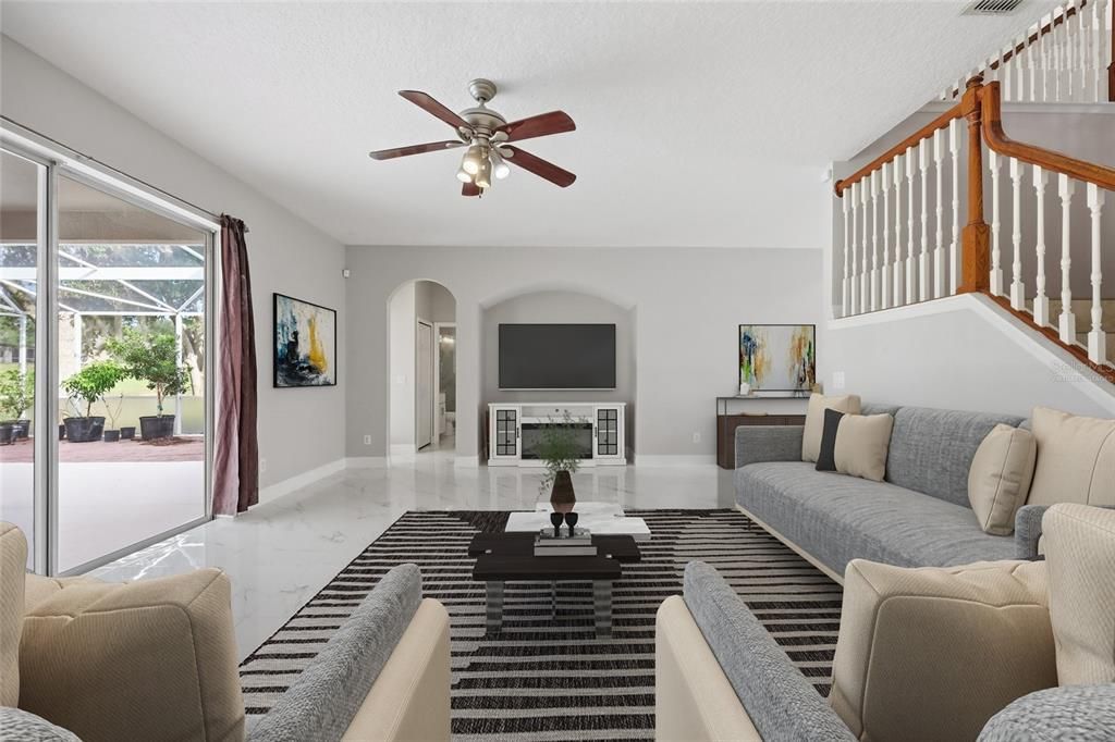 На продажу: $800,000 (6 спален, 3 ванн, 3748 Квадратных фут)