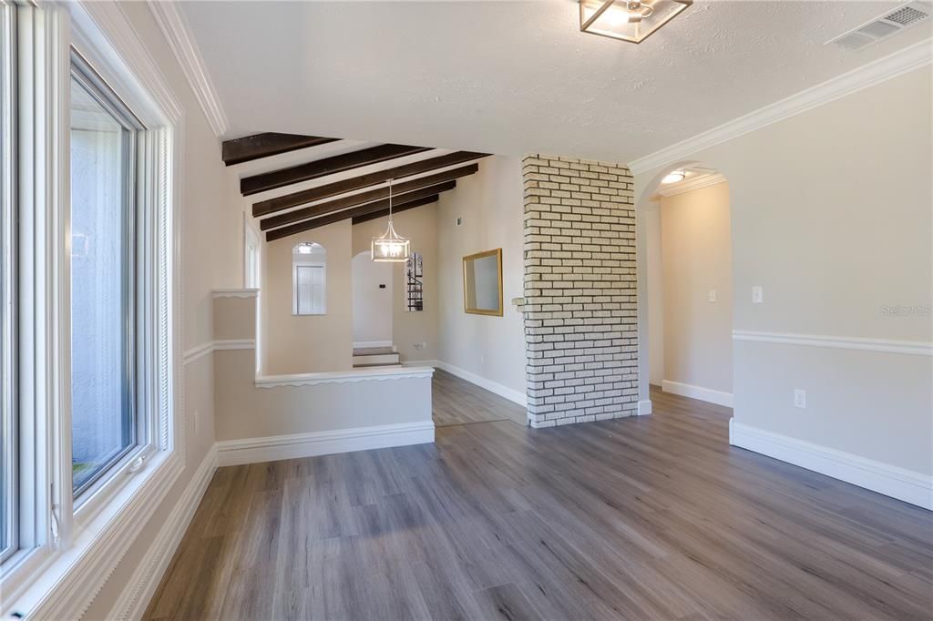 For Rent: $6,000 (4 beds, 2 baths, 2798 Square Feet)