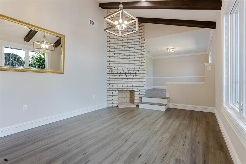 For Rent: $6,000 (4 beds, 2 baths, 2798 Square Feet)