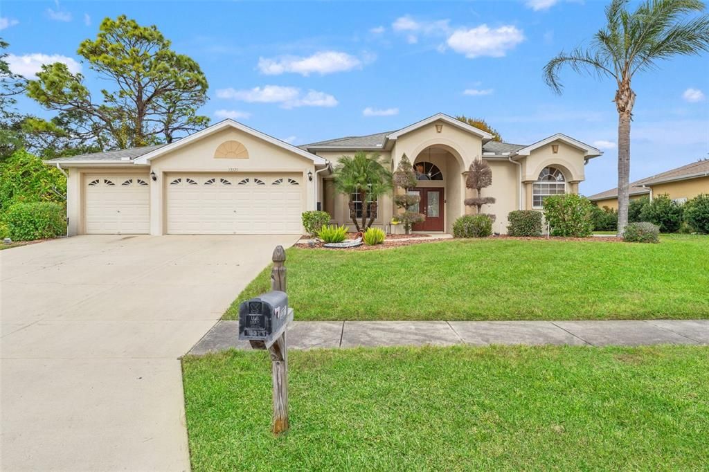 待售: $469,000 (5 贝兹, 3 浴室, 3066 平方英尺)