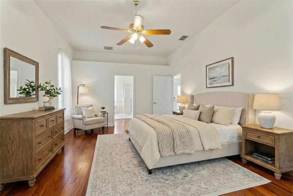 待售: $469,000 (5 贝兹, 3 浴室, 3066 平方英尺)